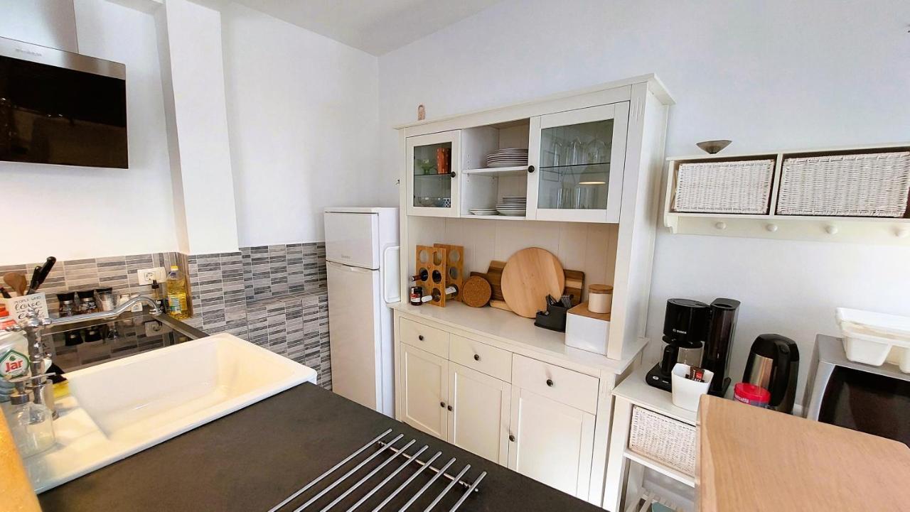 Holiday Home Zora - Family Vacation House Near Protected Area Of The Nature Park Kamenjak, With Green Yard, Wifi, Air-Con Premantura Bagian luar foto